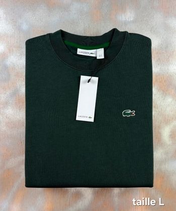 Pull Lacoste neuf avec étiquettes 