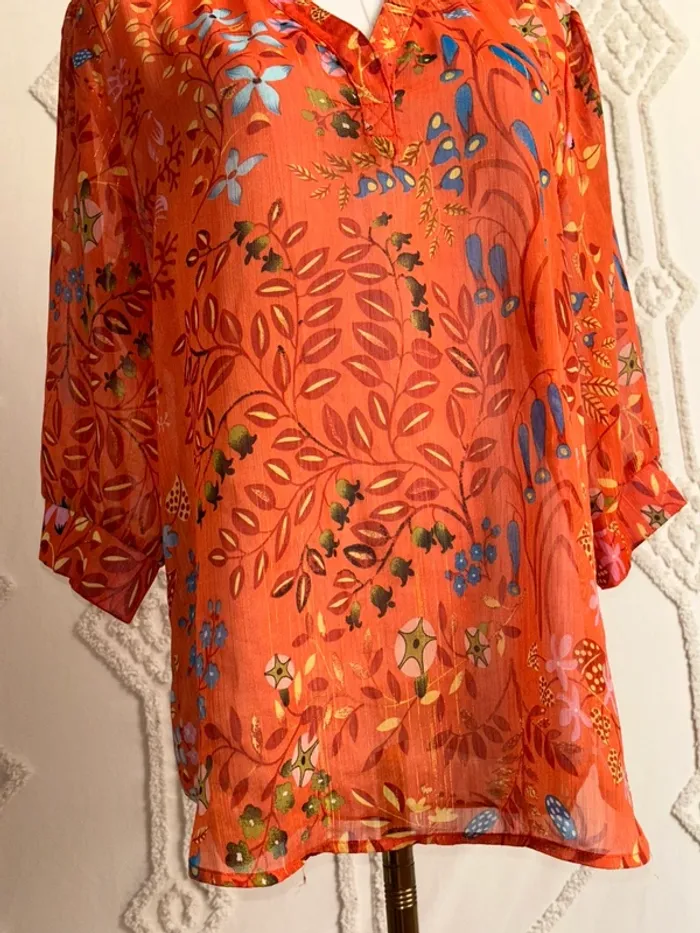 Blouse orange transparente motifs floraux dorés – Sarah John Paris – 36 St tropez Ibiza - photo numéro 8