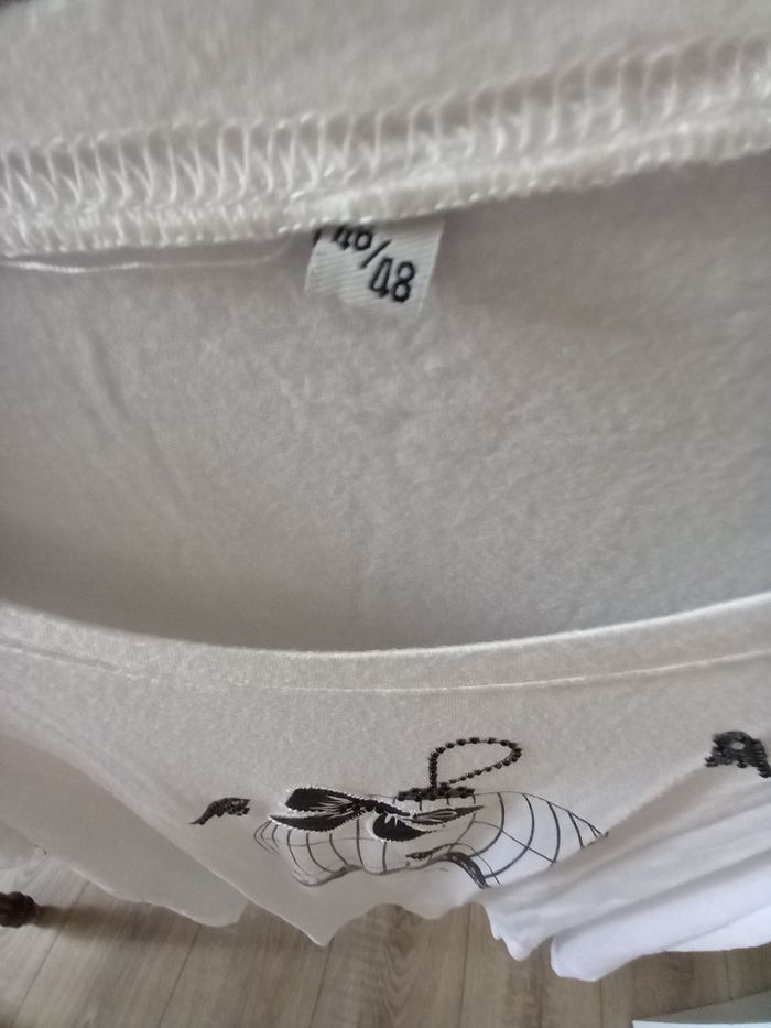 Tee-shirt fantaisie manches courtes blanc taille 46 - photo numéro 2