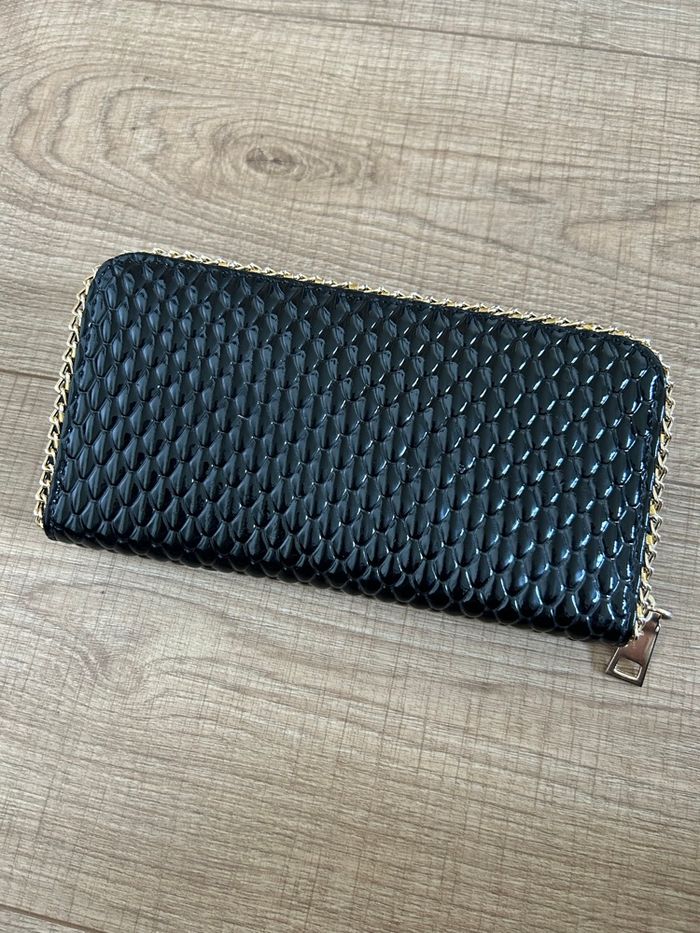 Portefeuille noir et doré avec strass jamais utilisé - photo numéro 2