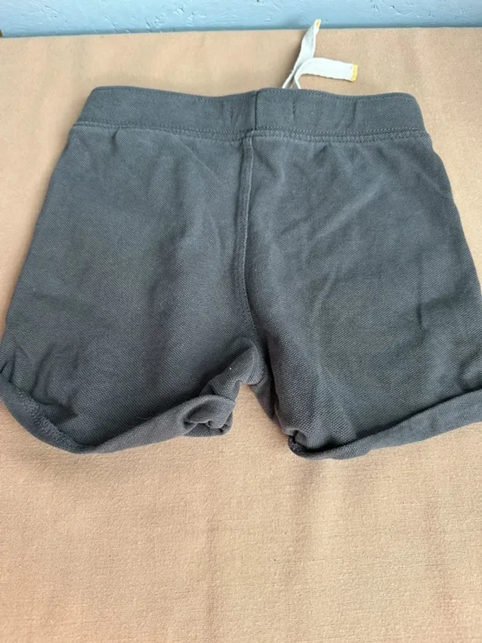 Short gris Obaibi 12 mois - photo numéro 7