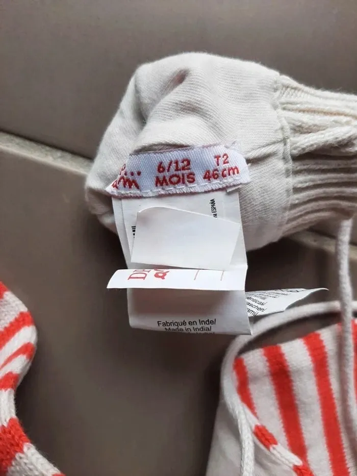 Ensemble Bonnet, moufles et écharpe 6/12 mois neuf - photo numéro 8