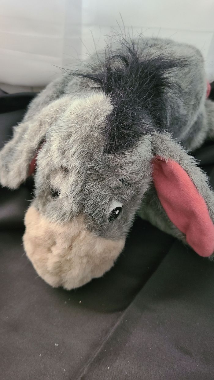 Peluche Bourriquet WALT DISNEY âne allongé gris foncé Disney 35 cm - photo numéro 2