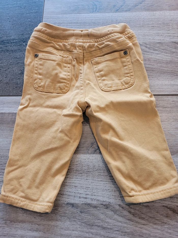 Pantalon moutarde Vertbaudet garçon 6 mois - photo numéro 2