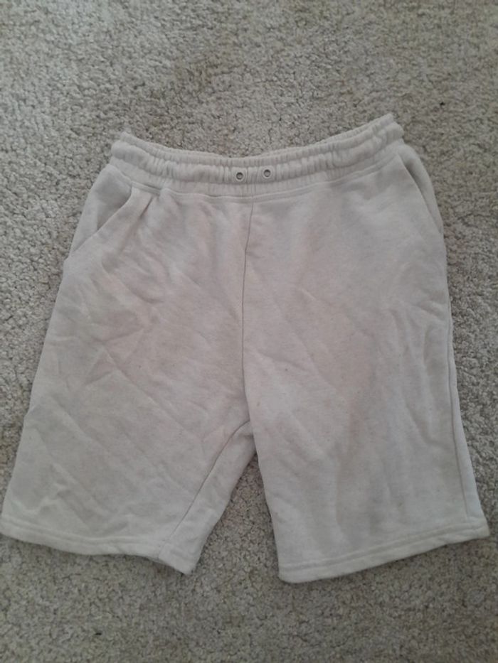 Short -primark taille 13-14 ans đź’ž