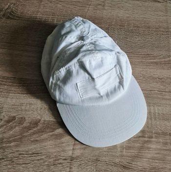Casquette blanche ajustable
