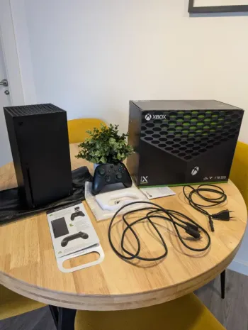 Xbox Series X · Noir