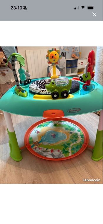 Table d’activité bébé 