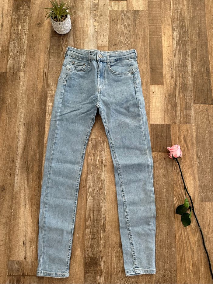 - Jeans Pull&bear - Taille 34 / XS - Bon état