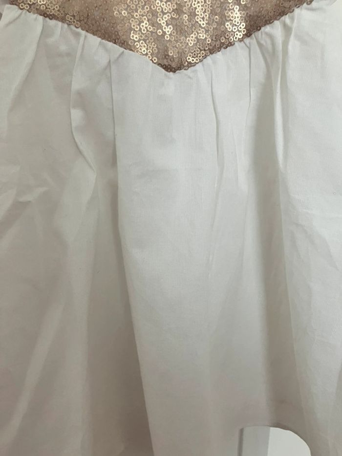 Jolie robe blanche avec sequins doré Obaibi - photo numéro 4
