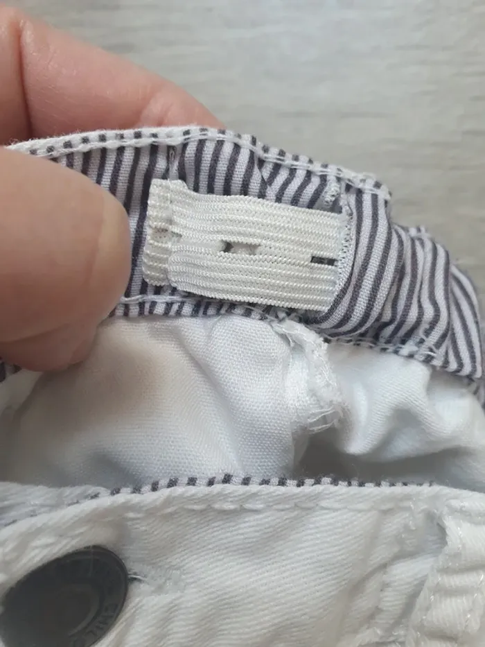 Jean blanc taille 3 ans - photo numéro 3