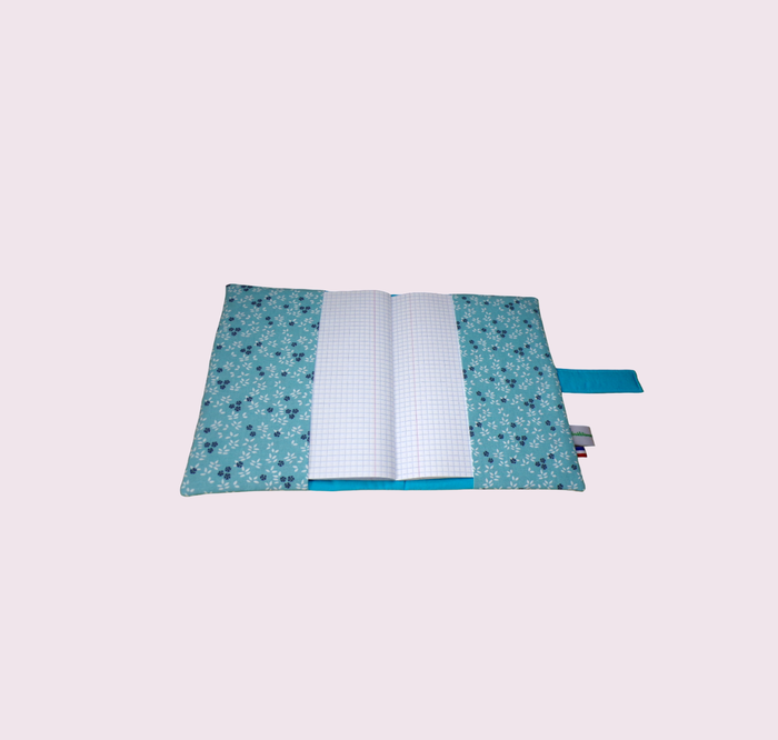 housse protège carnet de santé personnalisable modèle cheval bleu ou orange - photo numéro 2