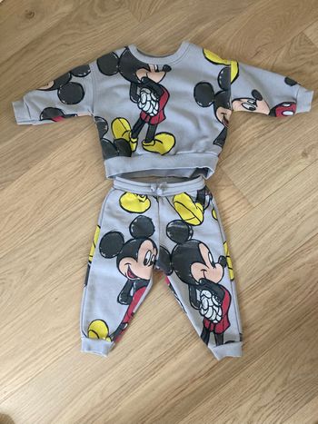 Ensemble survêtement Mickey Disney Zara