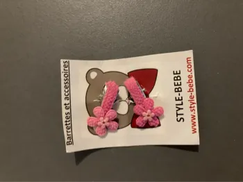 Barette fleur bébé