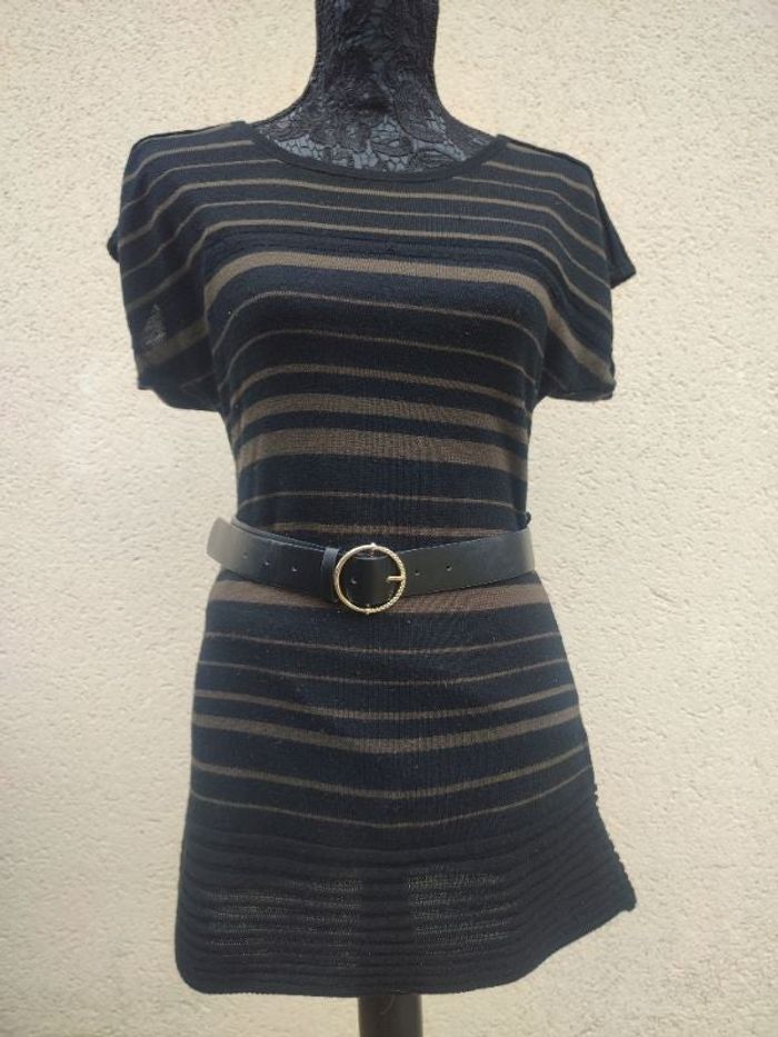 robe courte en lainage taille 34