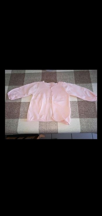 Lot 6 PCS marques diverses 6 mois