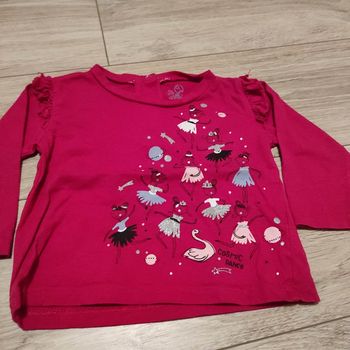 T-shirt manches longues 9 mois 💃🦢