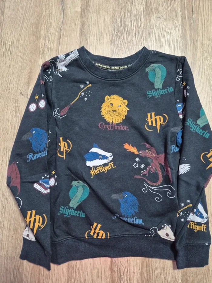 Pull Harry Potter H&M 8 / 10 ans - photo numéro 3