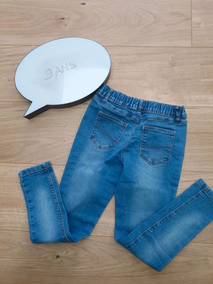 Pantalon 👧🏻 9ans - photo numéro 2