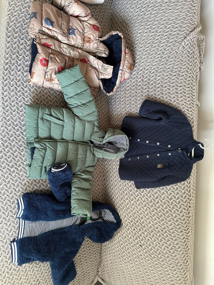 Lots 4 manteaux bébé 12 mois - photo numéro 2
