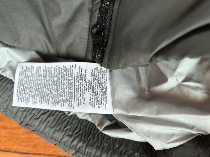 Doudoune Nike therma fit taille S grise - photo numéro 4