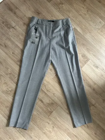 Max mara pantalon gris en laine neuf avec étiquette femme, taille 38