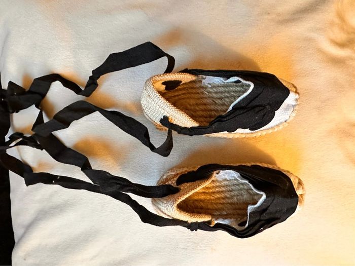 Espadrilles neuves taille 18