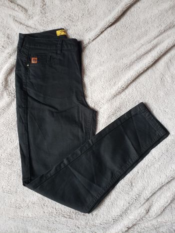 Jean noir taille 36