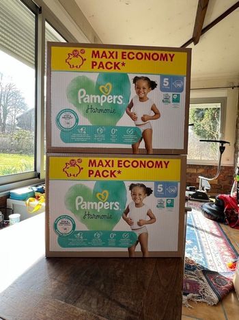 Couche taille 5 Pampers Harmonie : 140 couches
