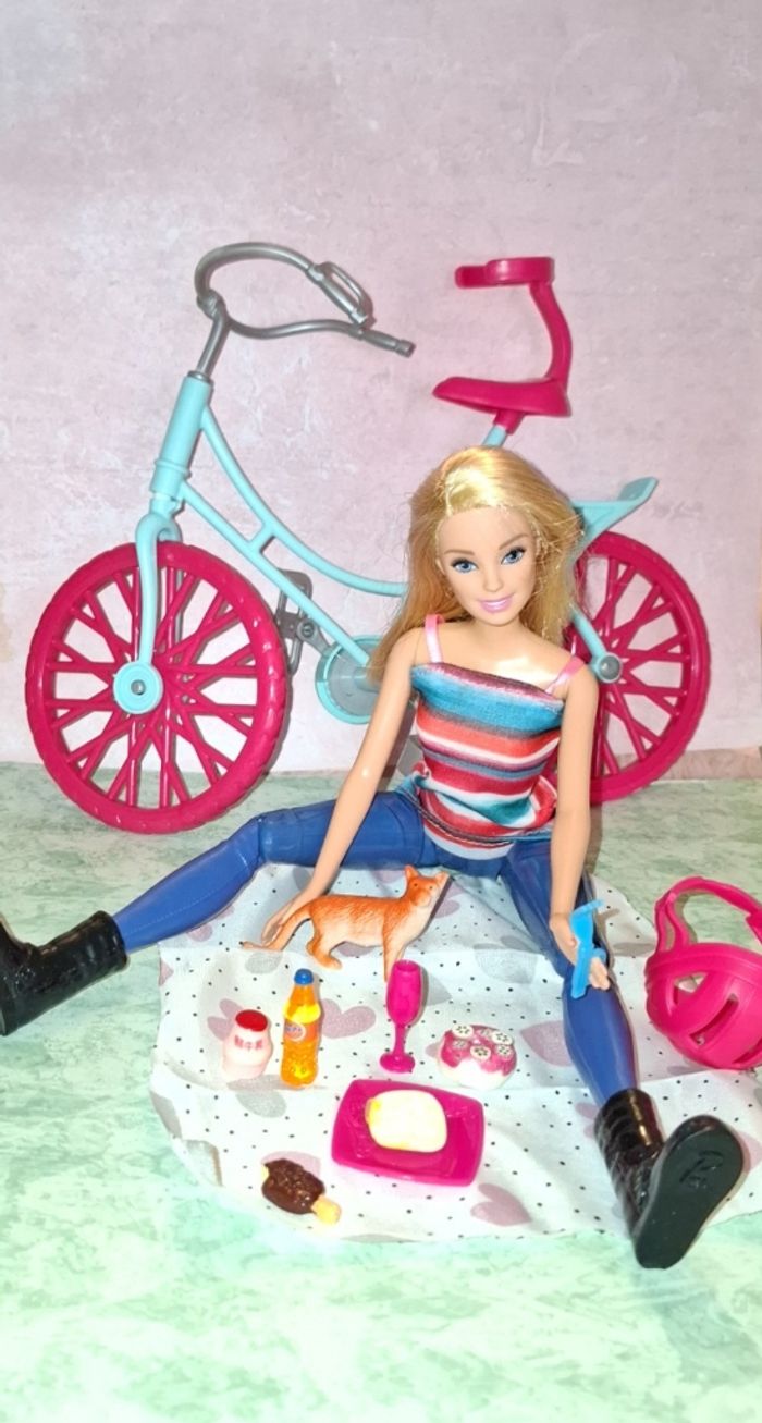 Barbie à vélo