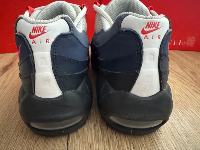 Baskets Nike air Max 95 pointure 39 comme neuves - photo numéro 4