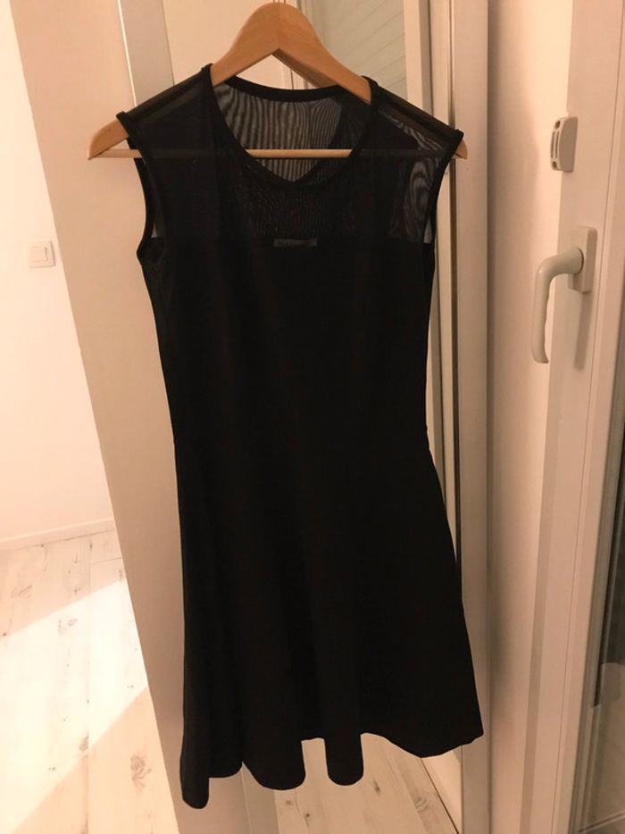 Robe noir neuve - photo numéro 3