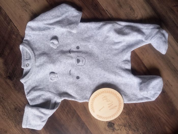 Lot pyjama 1 mois kiabi - photo numéro 2