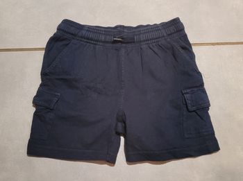 Short 4 ans