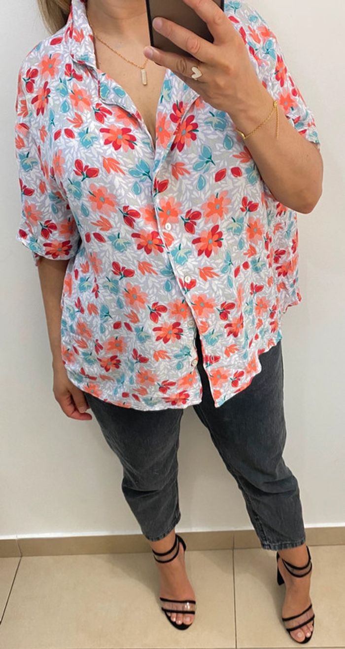 Chemise a fleurs - photo numéro 4