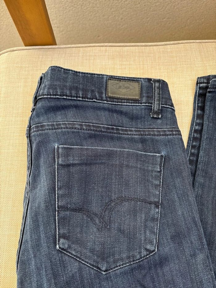 Jean lee cooper taille 40 - photo numéro 2