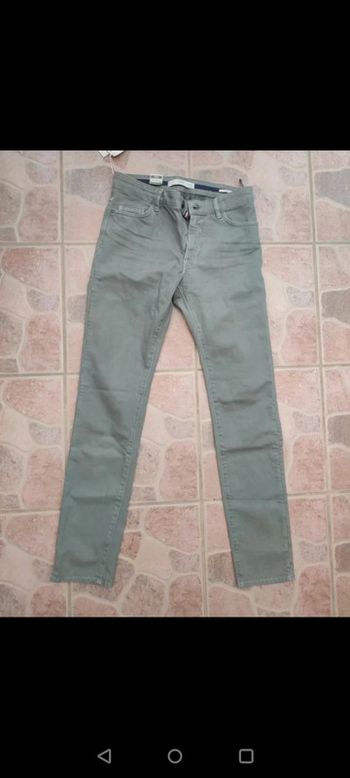 Jean slim couleur kaki