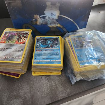 Lot de 50 cartes Pokémon à 7€