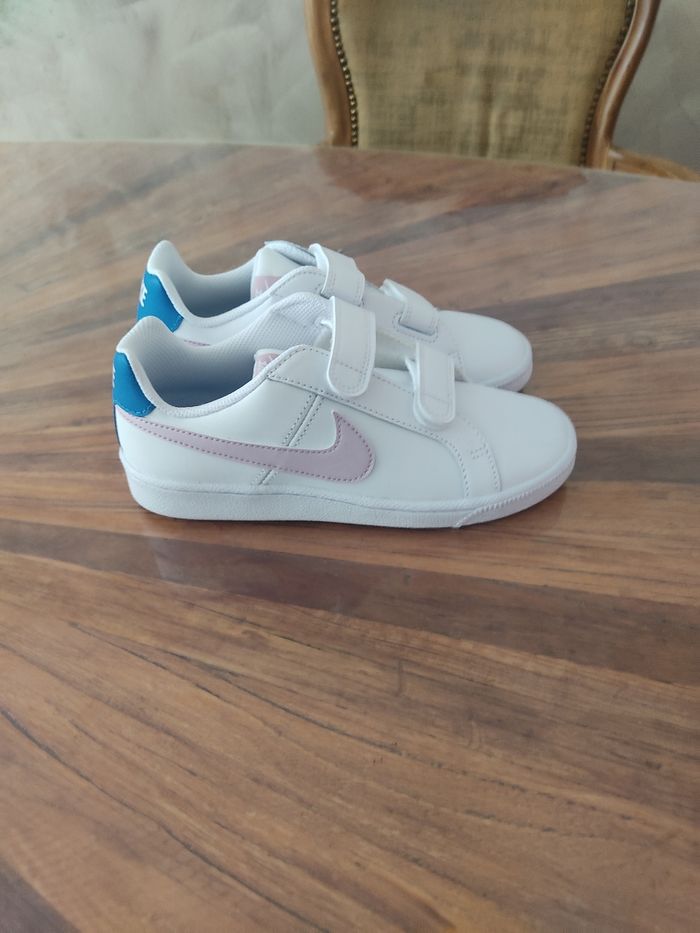 Baskets Nike court royale T 33.5 - photo numéro 4
