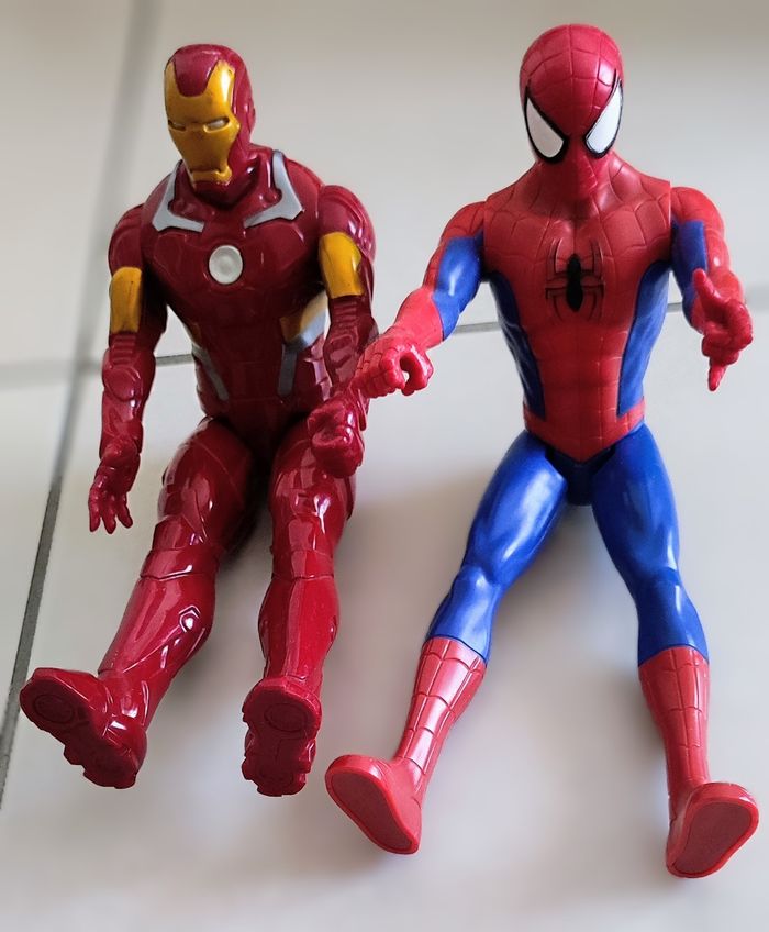 Figurine spiderman et iron man - photo numéro 2