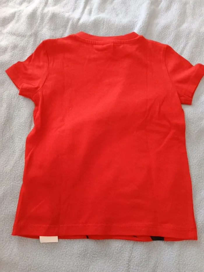 Tee-shirt Mickey jamais porté 18mois - photo numéro 5