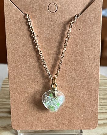 Collier cœur blanc et vert