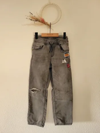 Pantalon garçon 👦 6-7ans dopodopo