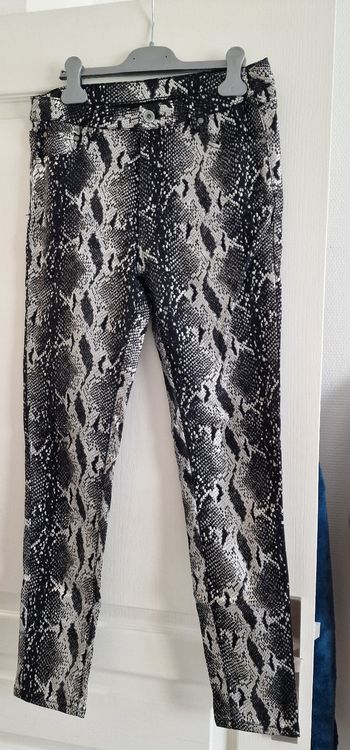 Pantalon skin n'y motif serpent