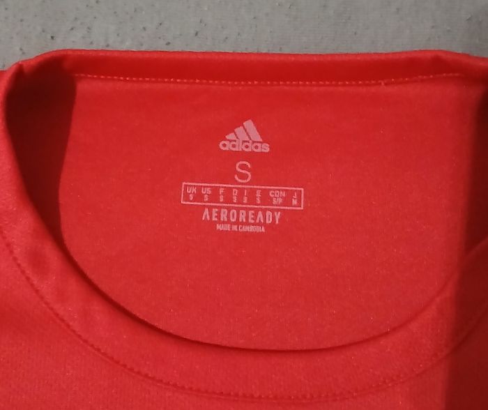 Ensemble short et maillot de sport adidas (S) - photo numéro 3