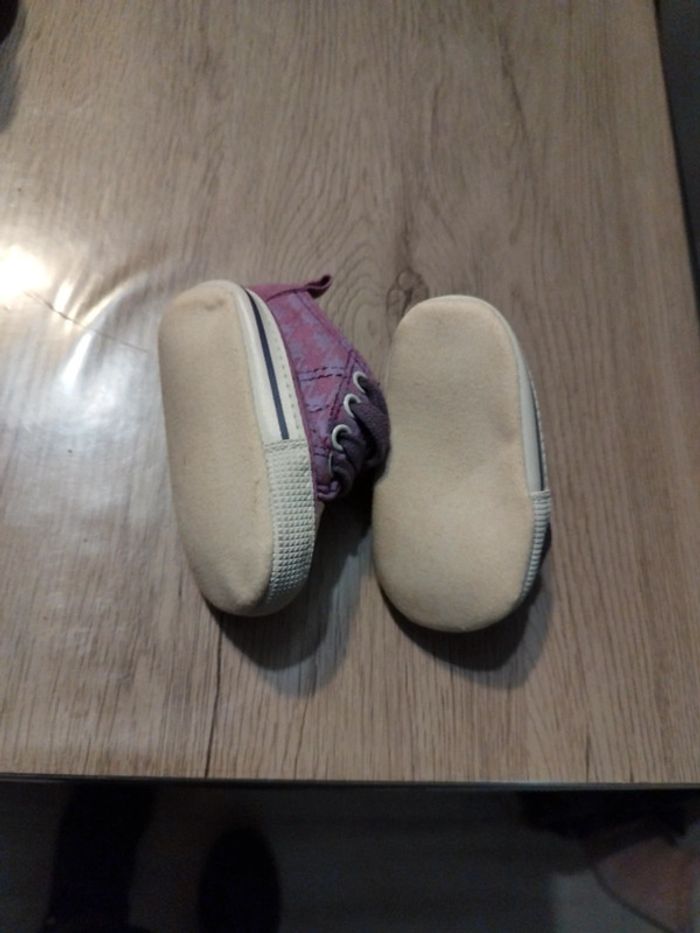 Chaussure nourrisson - photo numéro 2
