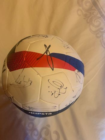 Ballon dédicacer équipe de France foot 2018