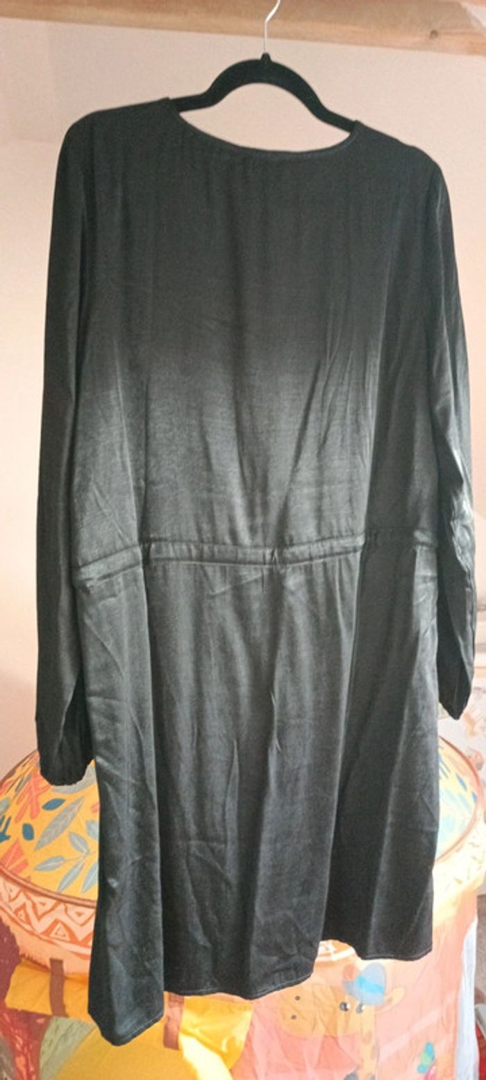 Robe satinée Cache Cache 42 - photo numéro 5