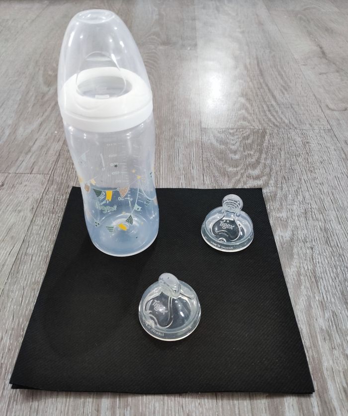 Biberon Tigex 300ml et 2 tétines neuves taille 5 - photo numéro 3