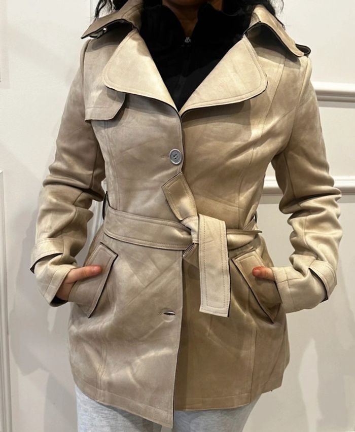 Trench court effet daim